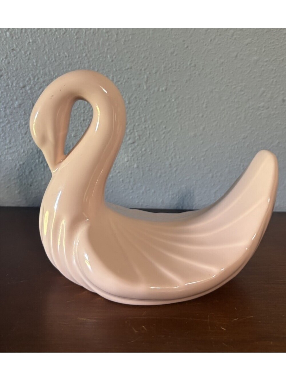 Swan Towel Holder Decorc Apricot Peach Color Vintage EUC